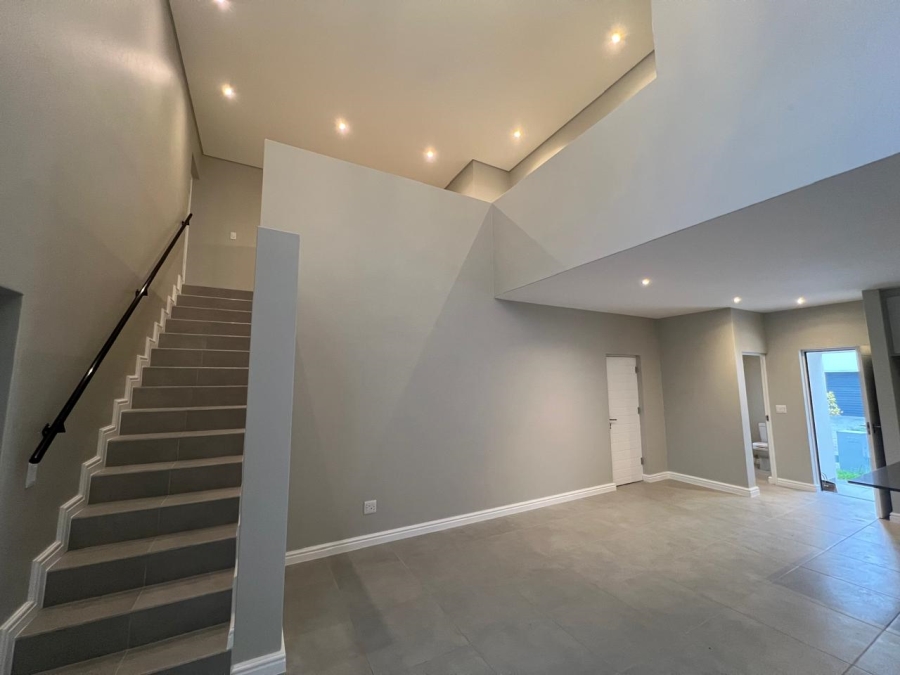 4 Bedroom Property for Sale in Croydon Gardens Estate Western Cape